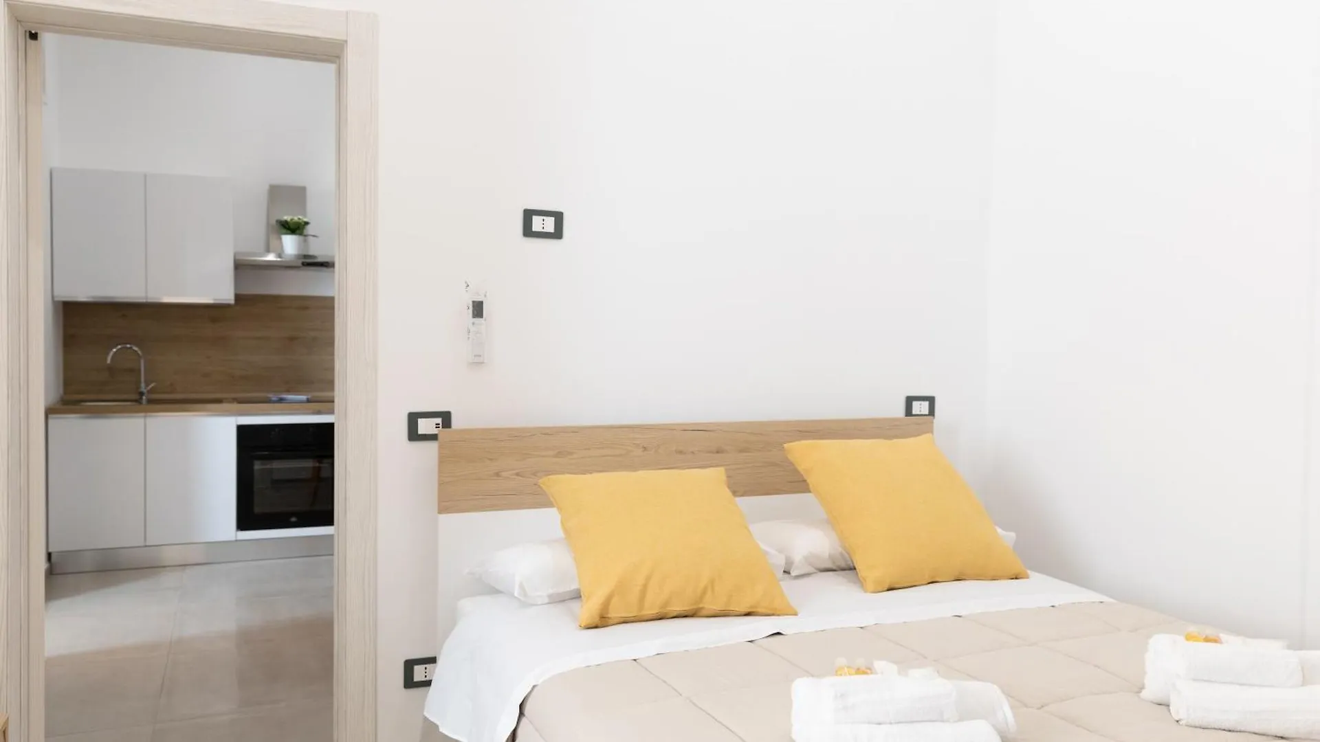Hotel Massaglia108 Lecce Affittacamere